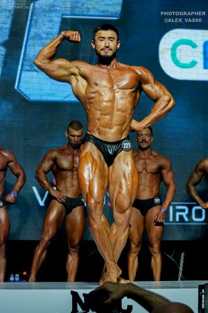 CLASSIC PHYSIQUE +178